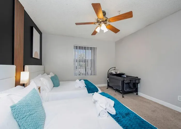 Apartment Modern 2br For 7 Pools Fitness Center & Pet-friendly